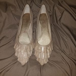 Final price Seychelles gold lame ruffle flats